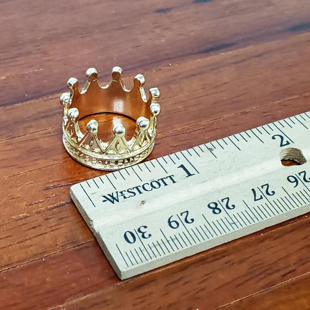 Dollhouse Mini Crown, Metal Doll Crown Dollhouse Miniature 1/12 Scale, Tiny Miniature Crown, Mini Alloy Crown, Dolls Headwear Accessories (4PCS)