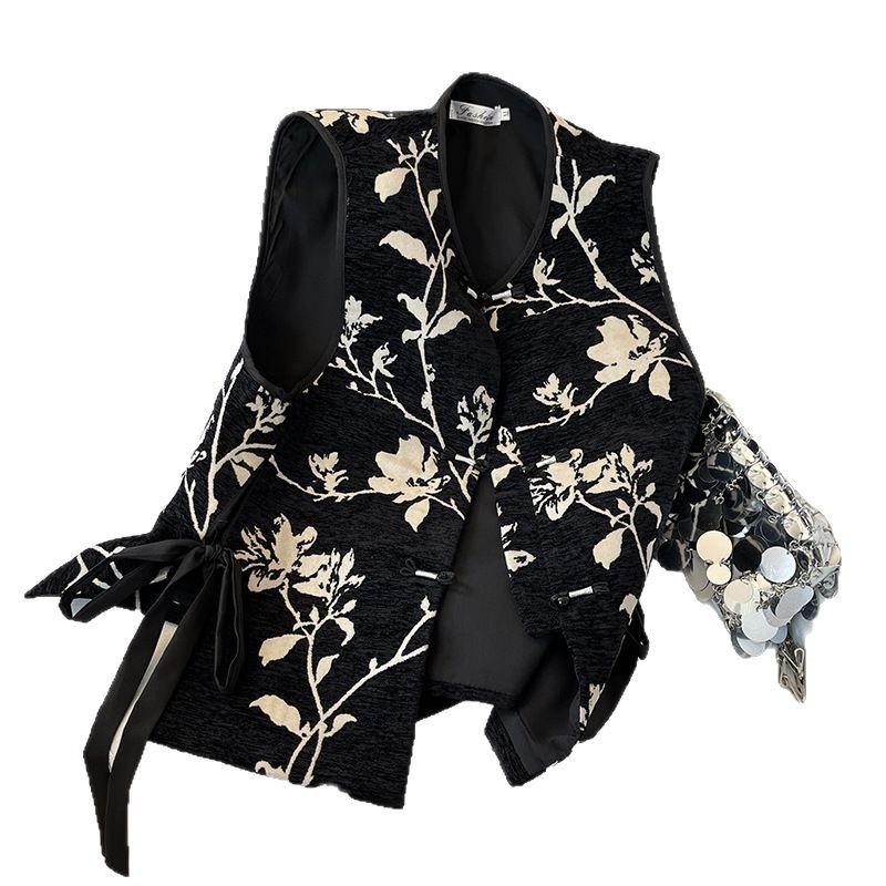 2025 early spring outside the city of Gusu, new product temperament, retro and advanced sense, jade buckle, placket and flower vest