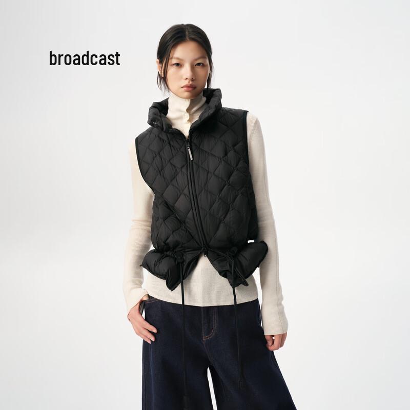 Broadcast Women's Stand-Collar Waist-Cinching Down Vest