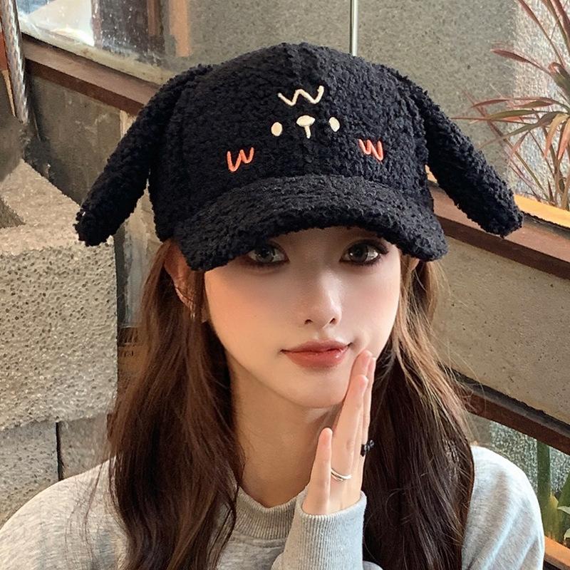 New Autumn and Winter Hat Female Cute Versatile Plush Cap Thickened Warm Face Small Baseball Cap Tide