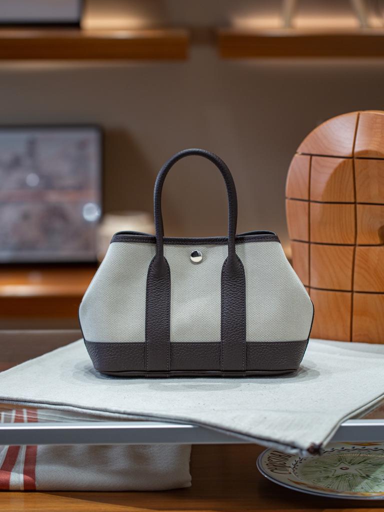 Garden Neo Garden 23 Flower Garden Layout Stitching Leather Handbag Cowhide Mini Handbag Womens Bag