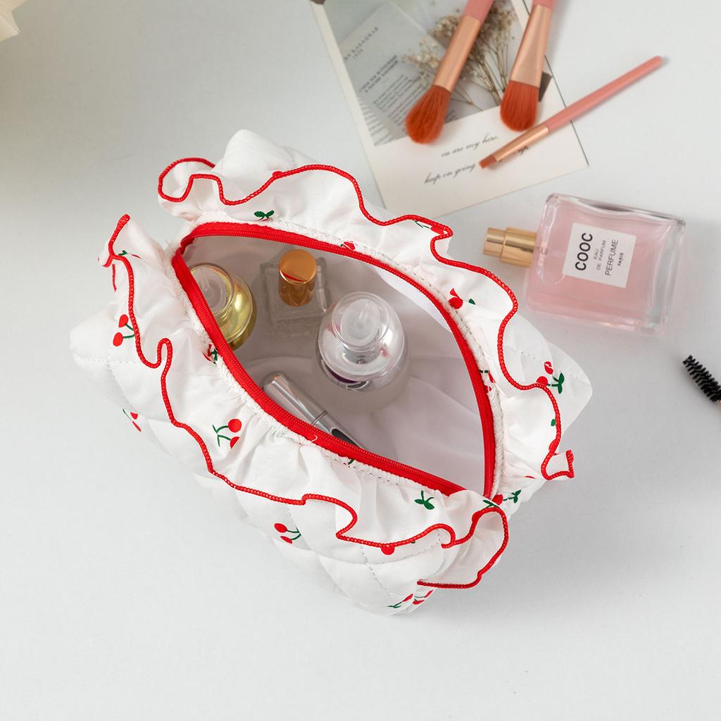 New Cute Women Cosmetic Bag Korean Cherry Print Makeup Bag Travel Toiletry Bag Sundry Storage Organzier Handbag for Girls