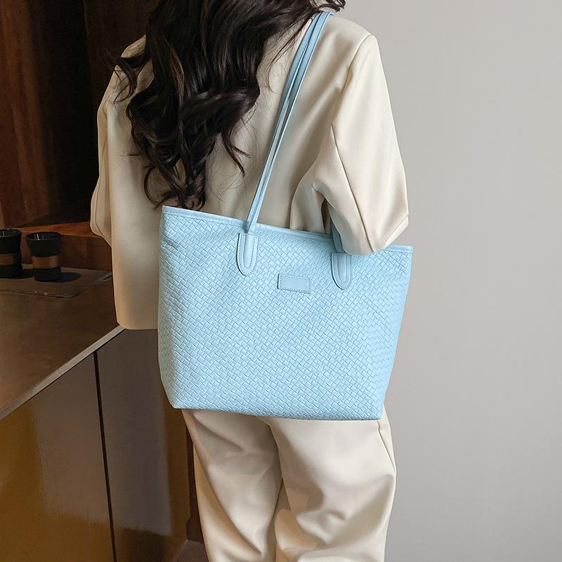Fashion Sense Retro Large Capacity Woven Pattern  New Casual Fashion Casual Simple Tote Shoulder Bag