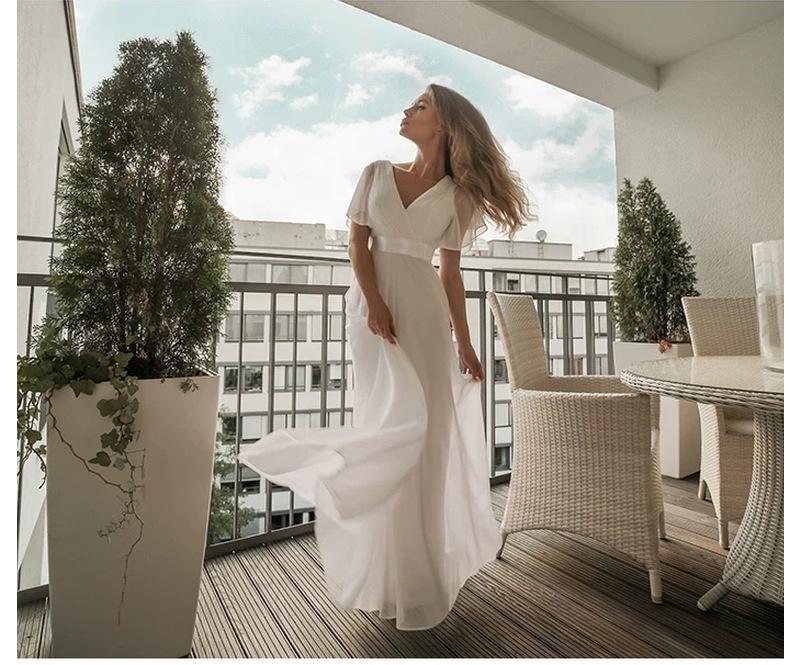Übergröße Handgefertigt Plissiertes Doppeltes V-Ausschnitt Glockenärmel Chiffon Abendkleid für Frühling/Sommer
