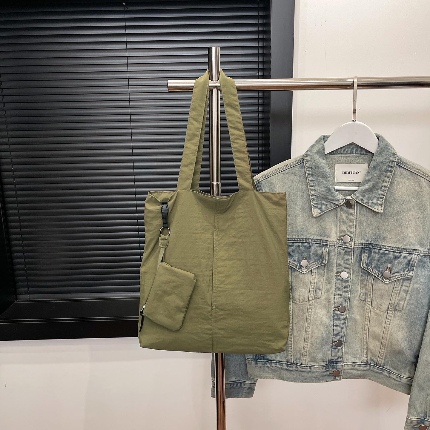 

Large Capacity Women Tote Bag Lightweight Waterproof Nyl Shoulder Bag Casual Composite Bag Versatile Commuting Handbag