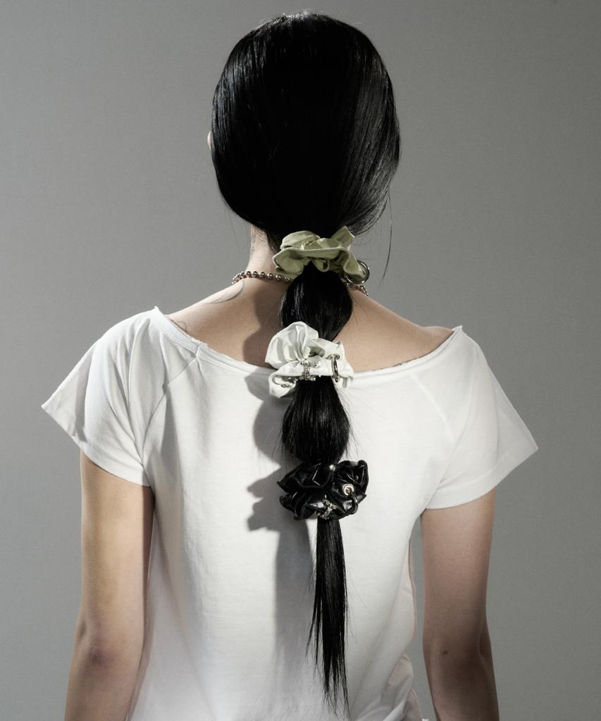 Sentiments No.715 [Black] Scrunchy