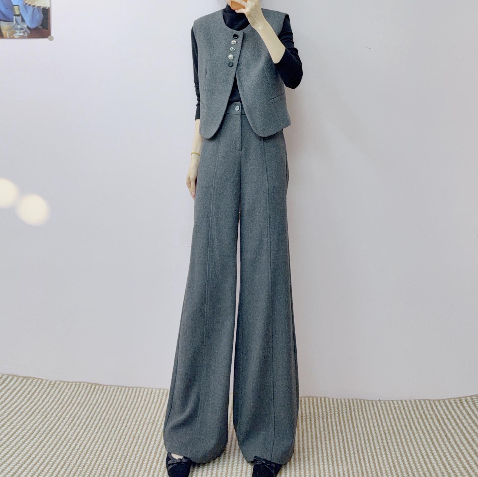 

2026 Korean Style 3-Piece Set: Spring/Autumn Versatile Vest, Base Layer Shirt & Drapey Straight-Leg Pants Do not select темно-серого