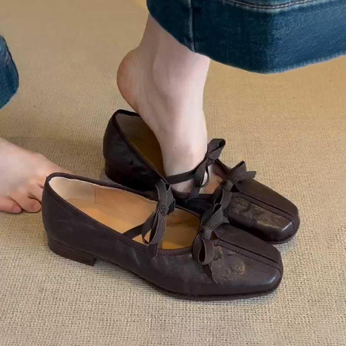 

French square head retro bow Mary Jane shoes women s 2025 spring new shallow mouth one pedal ballet shoes 40 коричневый