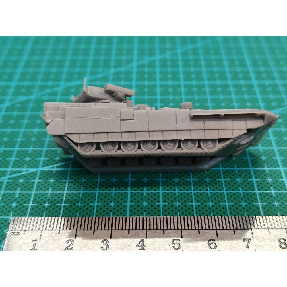 Maßstab 1/144 T-15 schwerer Infanterie-Kampfpanzer MODELLBAUSATZ