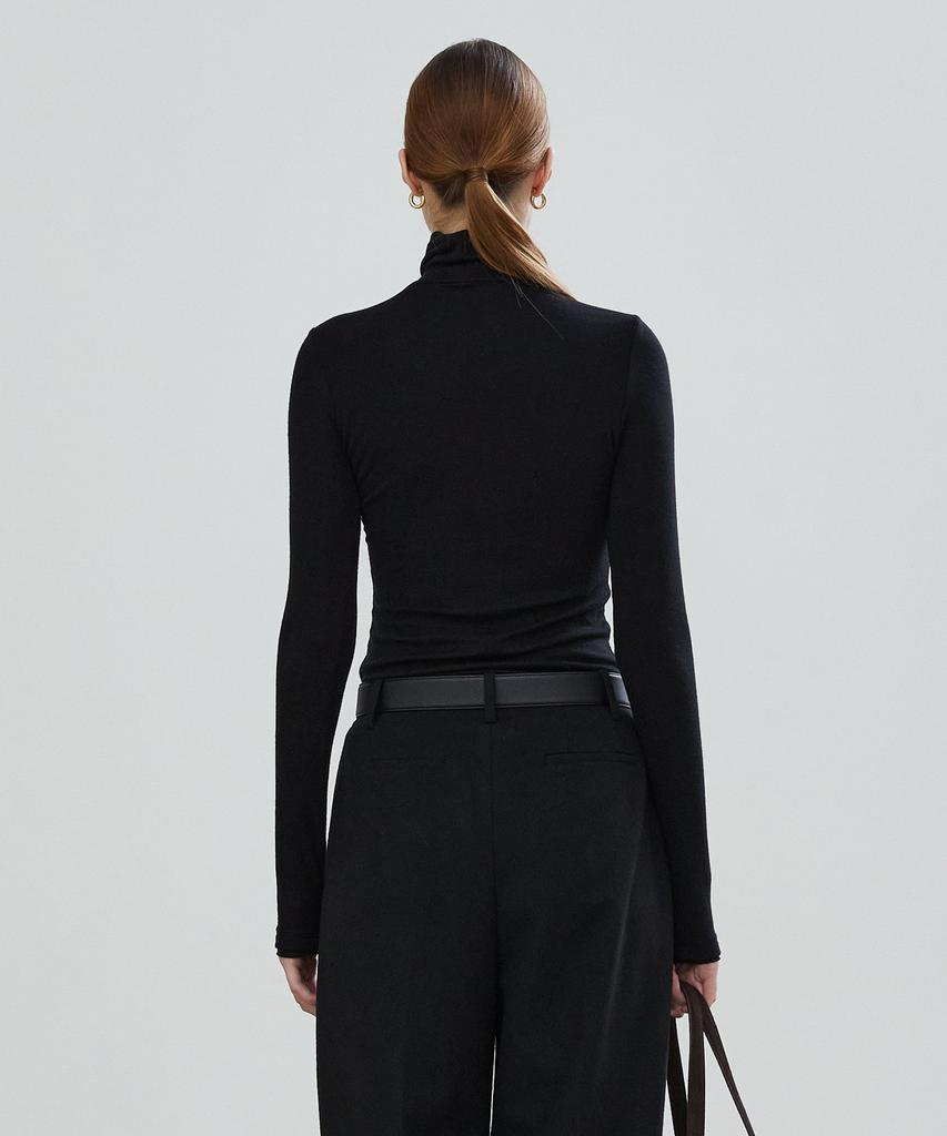 NOTIA Slim Turtle Neck T-Shirts - Black