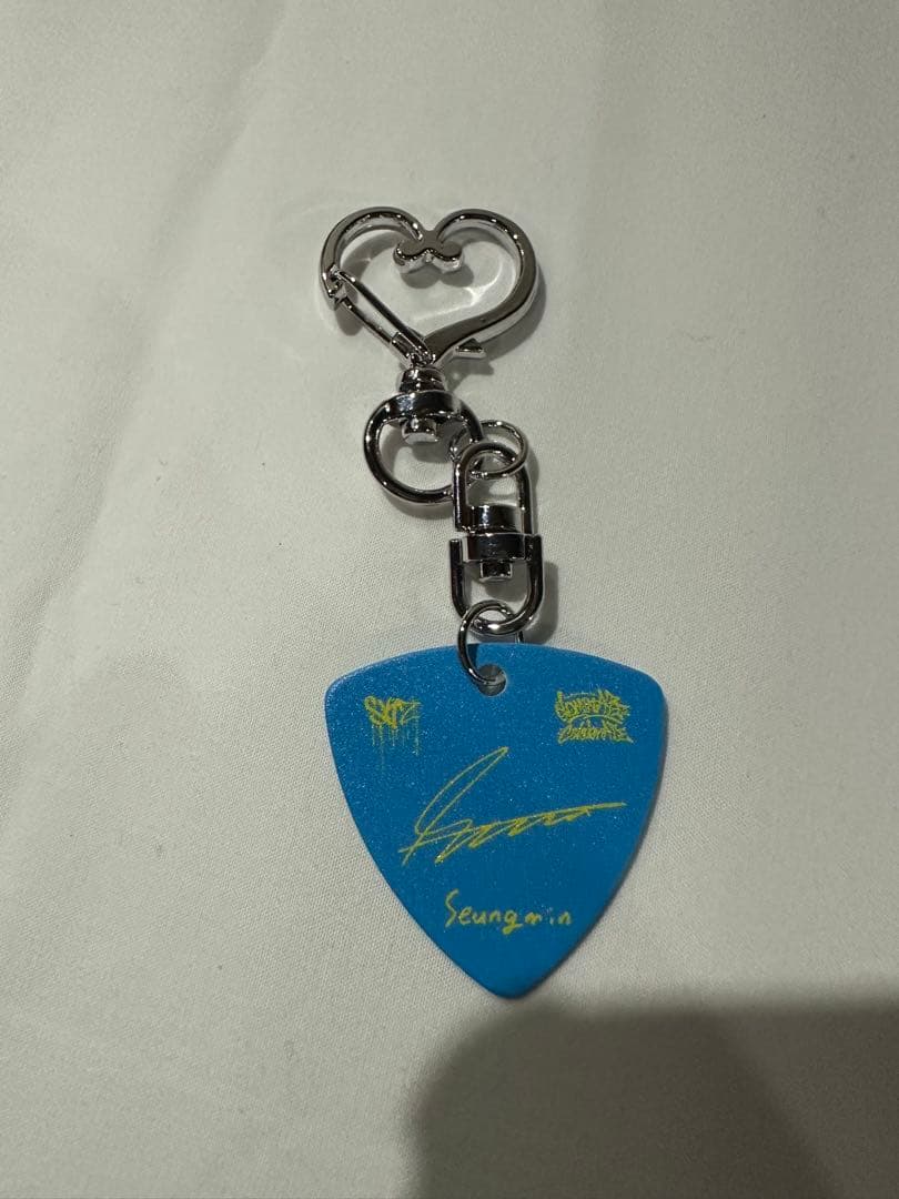 

[USED] Stray Kids STAYZONE Pick Key Ring Seungmin