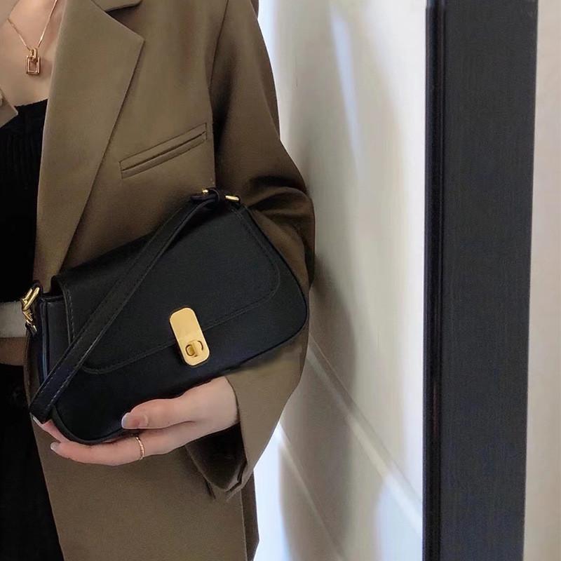 IELGY Черная текстурированная сумка Baguette подмышки премиум-класса — фото 3