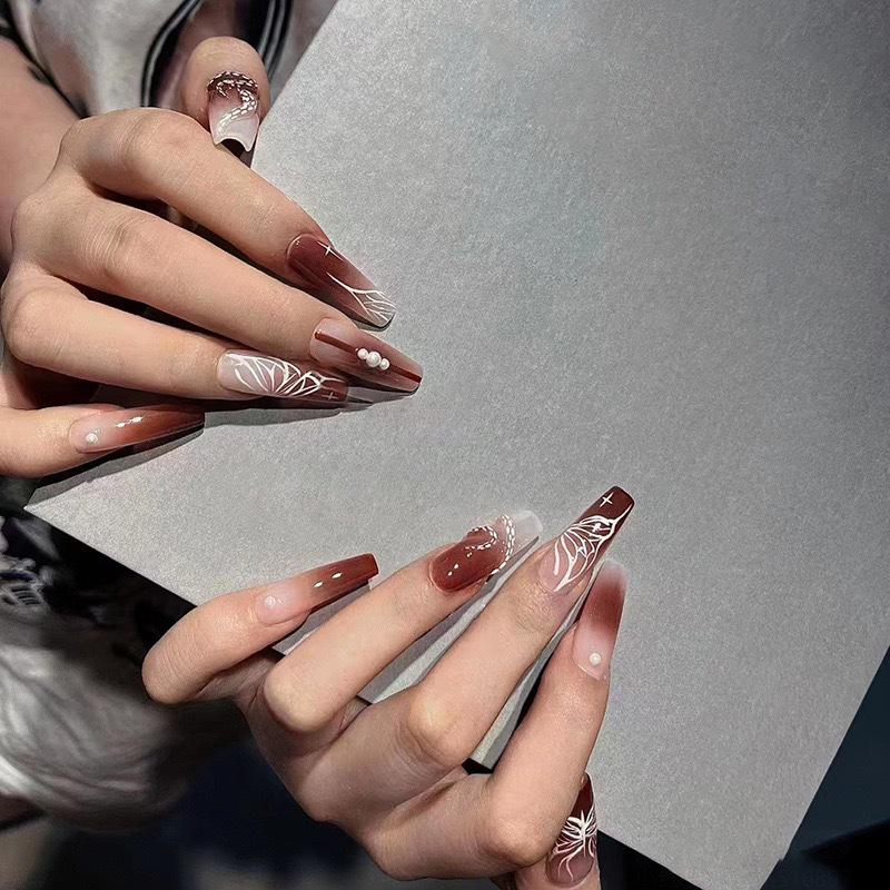 Simple French Gradient Detachable Press-On Nails: Short, Whitening False Nail Tips.