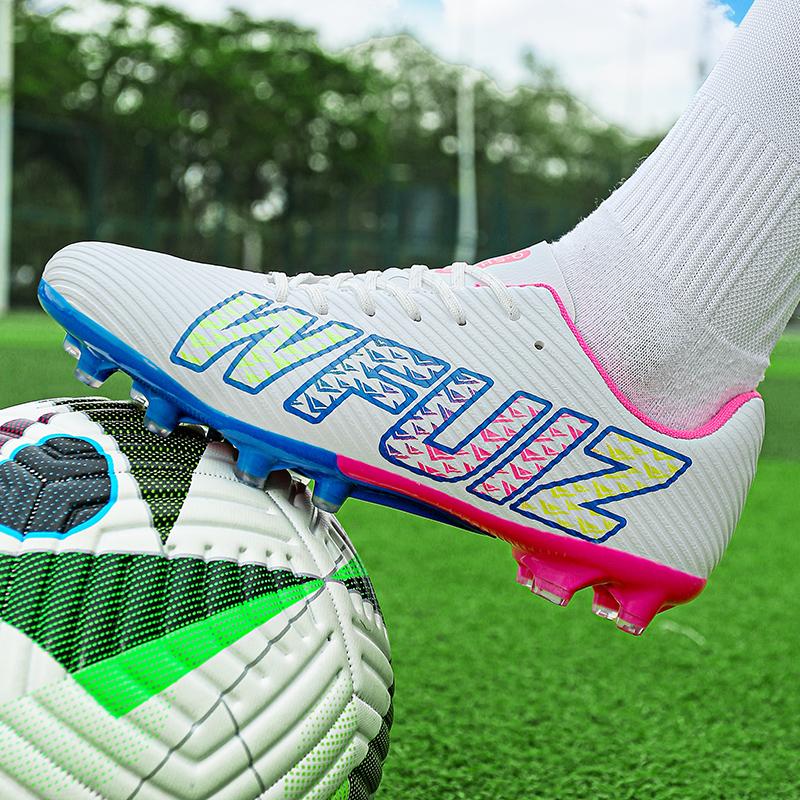 New Boy Girl Professional Soccer Shoes Ultralight Match Training Shoes Non-Slip Cleats Grass Drop Shipping Boys Football Boots