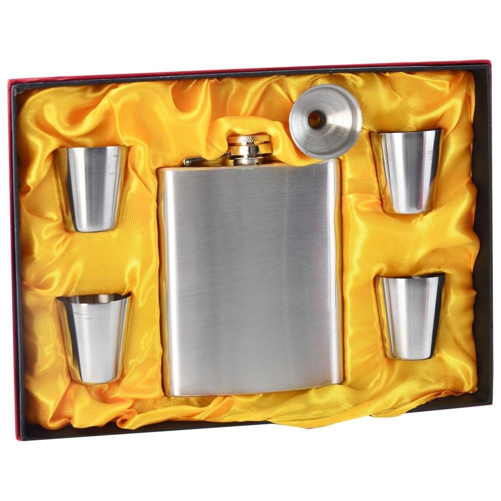 Steel hip flask with funnel and glasses, 6 pieces.