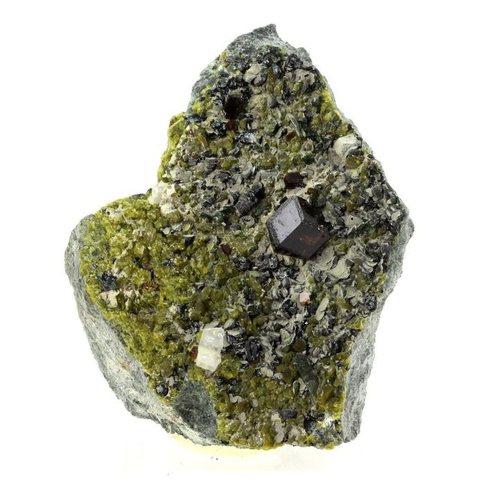 Andradite, Diopside, Epidote 1695.0 carats