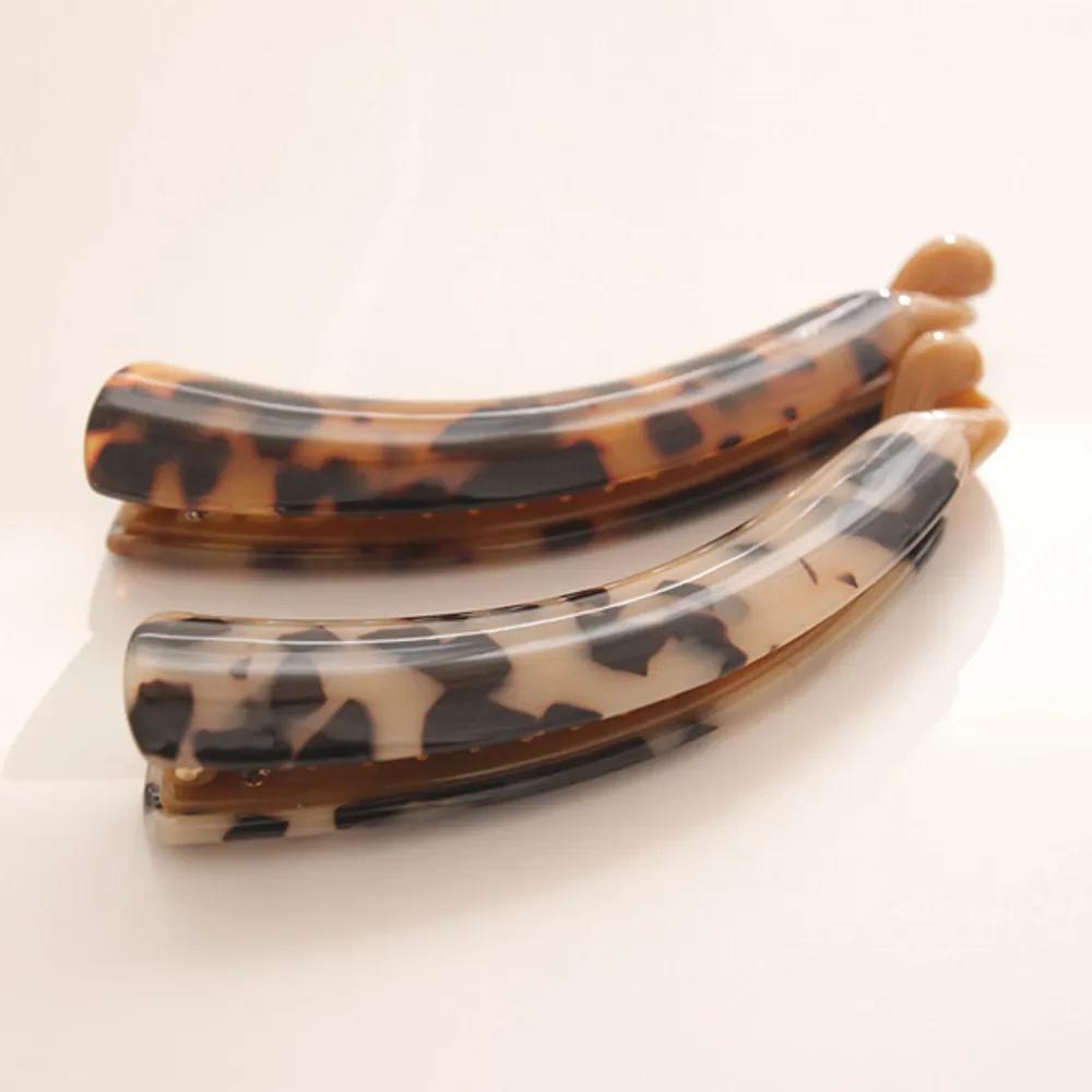 bydaisy Leopard Cellulose Banana Pin Bh0553 beige