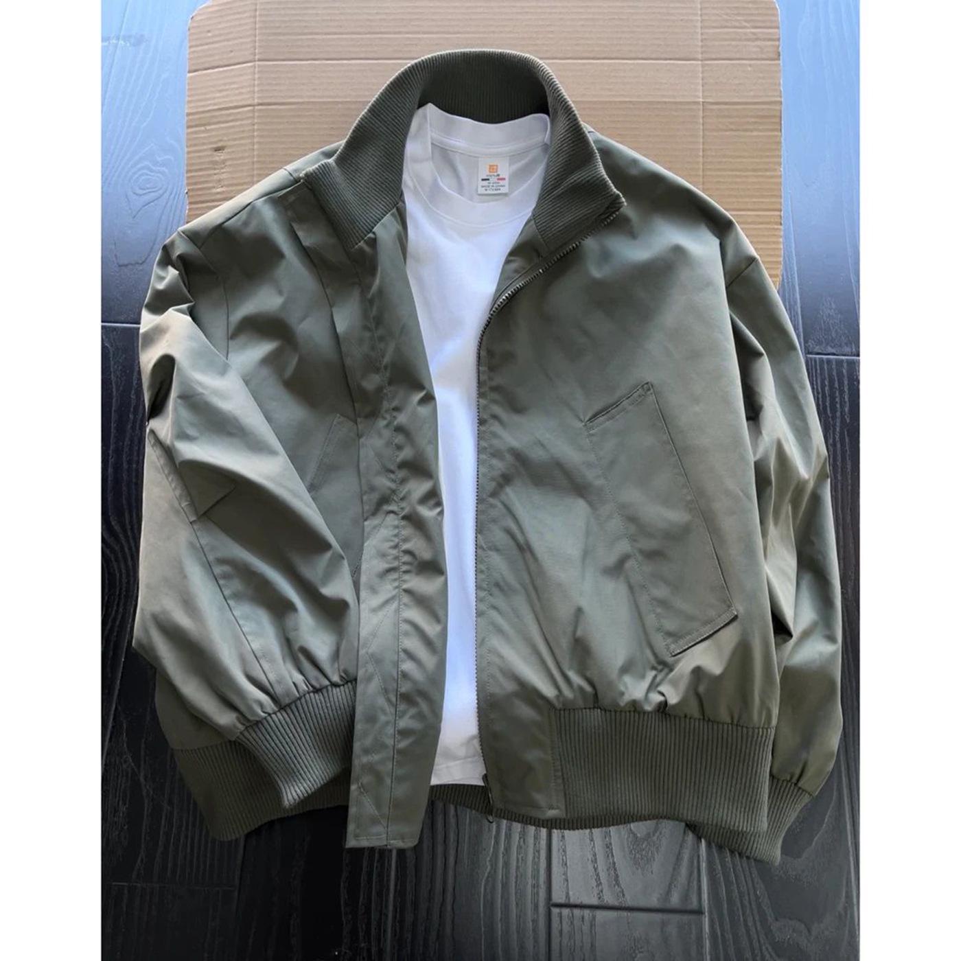 

Мужская бомбер-куртка с воротником-стойкой - Весна/Осень, силуэт Cleanfit в стиле High Street Baseball. XS армия зеленый