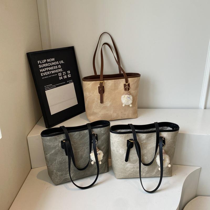 Large capacity tote bag women's 2025 new trendy fashion retro multi-compartment shoulder bag high-end sense work commuter bag