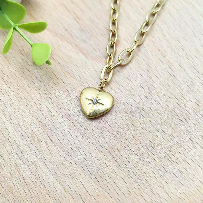 Elegant Women's T-Shaped Titanium Steel Necklace - Light Luxury Style Clavicle Jewelry