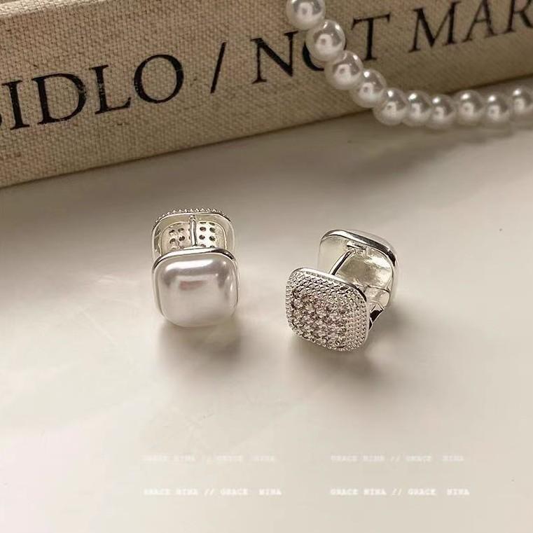 

Sister Gao Zhi Feels Like Wearing It! Full Diamond Sugar Cube Pearl Stud Earrings Earrings Double Sided Earrings Girls