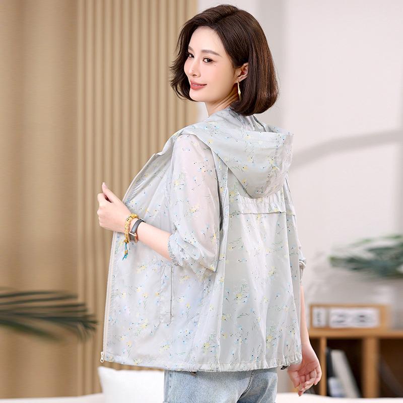 2025 Women's Lightweight Hooded Sun Protection Jacket - Spring/Summer Breathable, Casual, Printed Outerwear