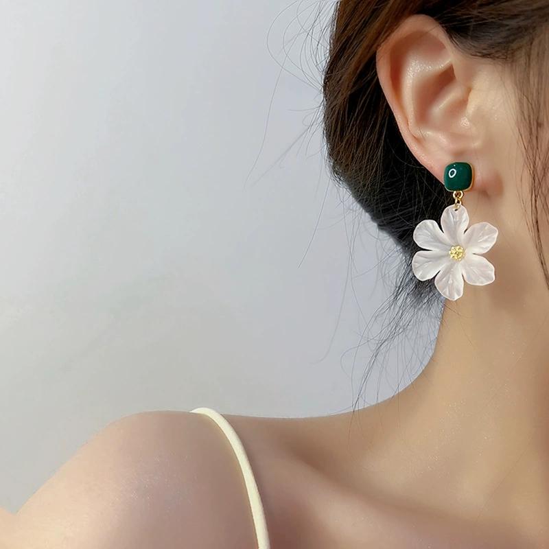 Acrylic Transparent Flower Earrings Elegant Stylish Design Forest Style Square Green Drop Glazed Earrings Women's Jewelry