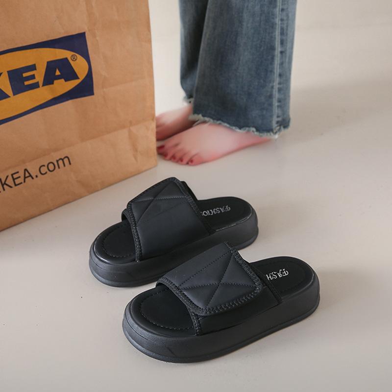 Fashion versatile thick-bottomed cool slippers for women's outer wear summer new niche casual non-slip cool slippers