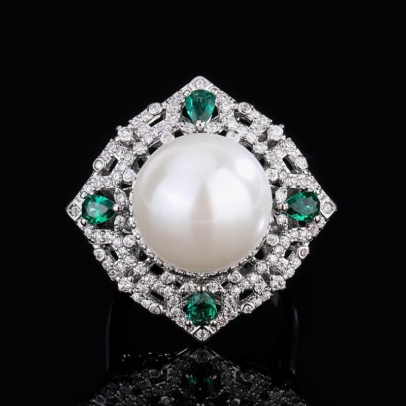 Jewelry Copper Bottom Gold-Plated Fritillary Pearl Simulation Emerald Diamond Temperament White Bead Set