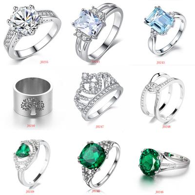 2026 Premium Emerald Jewelry Zircon Ring Geometric Love Wedding Ring Women's Diamond Ring Tide Jewelry