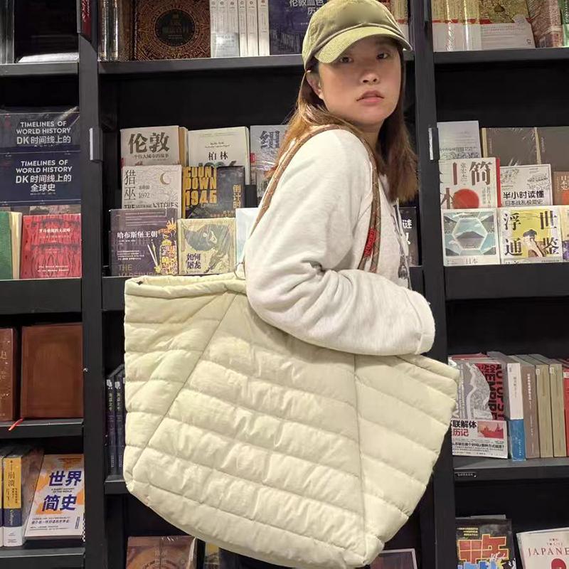Quilted Padded Shoulder Bag Waterproof Nylon Large Capacity Tote Bag Women's Casual Lightweight Handbag Simple Shopping Bag