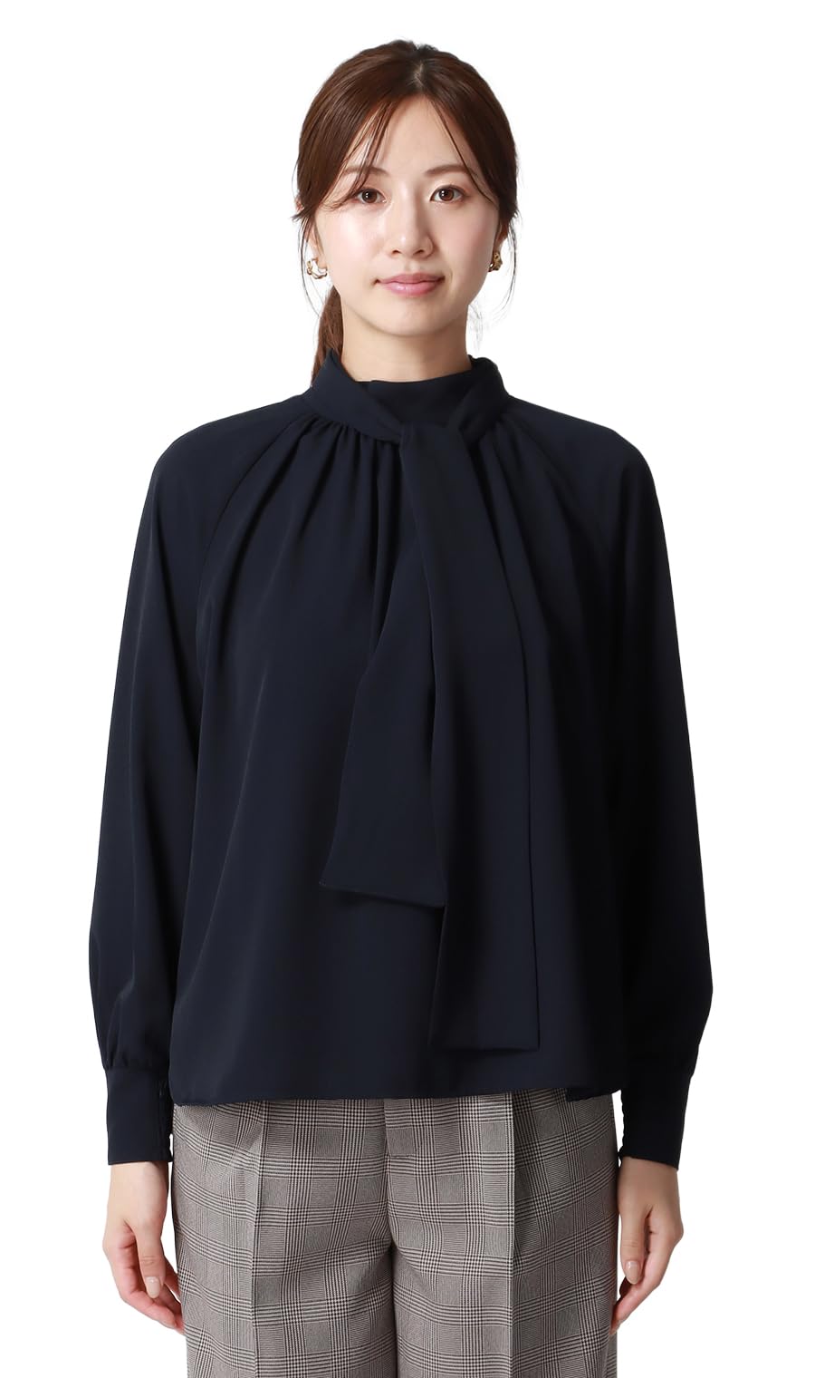 

High-neck bowtie blouse [2-way] [long sleeves]