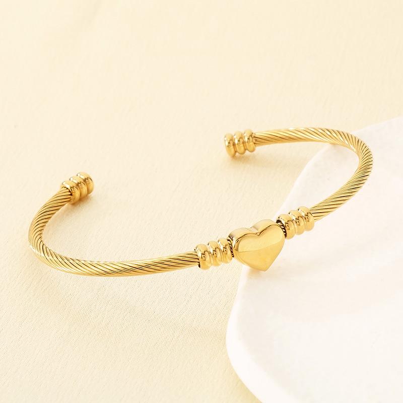 European American Heart-Shaped Open Stainless Steel Bracelet - Silk Rope Cable Wire Design for Women
