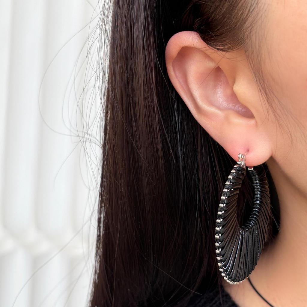 High-End Retro Versatile Ear Cuffs: Colorful Woven Hoops with 925 Silver Studs