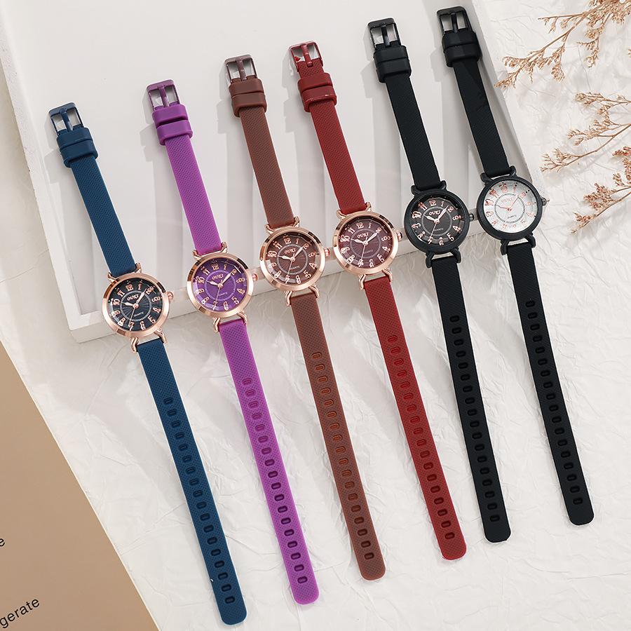 Ladies Small Dial Watch Alloy Luxury Quartz Watch Comfortable Silicone Band Fashion Watch