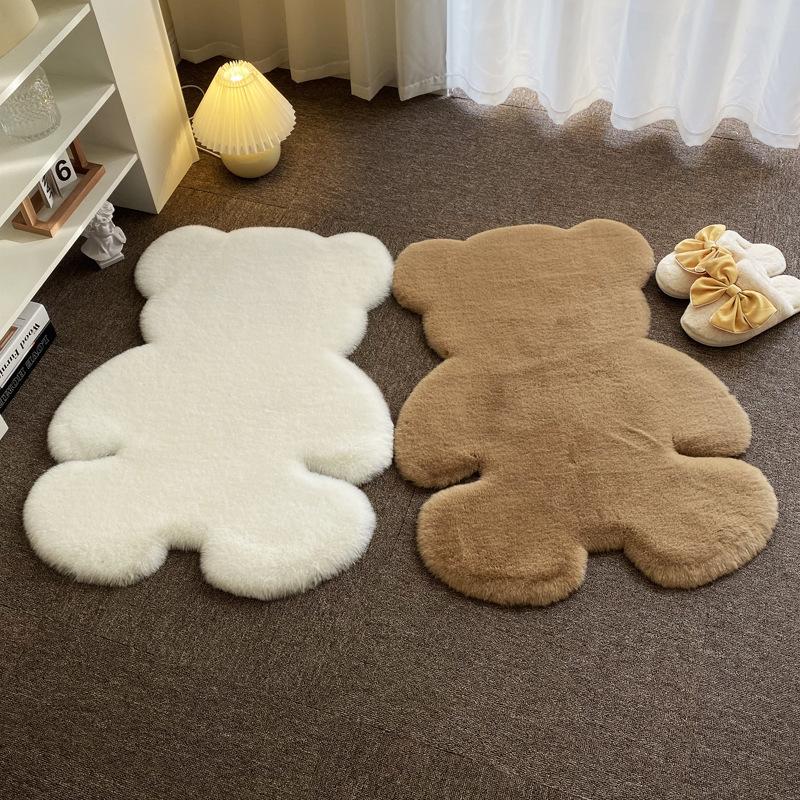 Cartoon Bear Plush Rug for Kids' Bedroom or Cloakroom