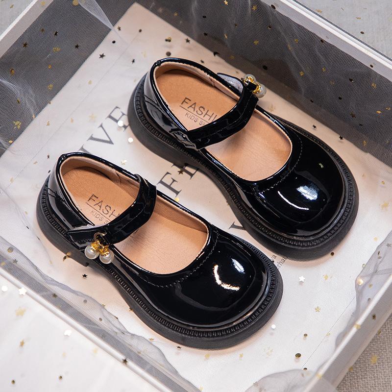 Girls' black leather shoes, children's soft-soled princess shoes 2025 performance shoes, older children's primary school students' leather shoes, wome