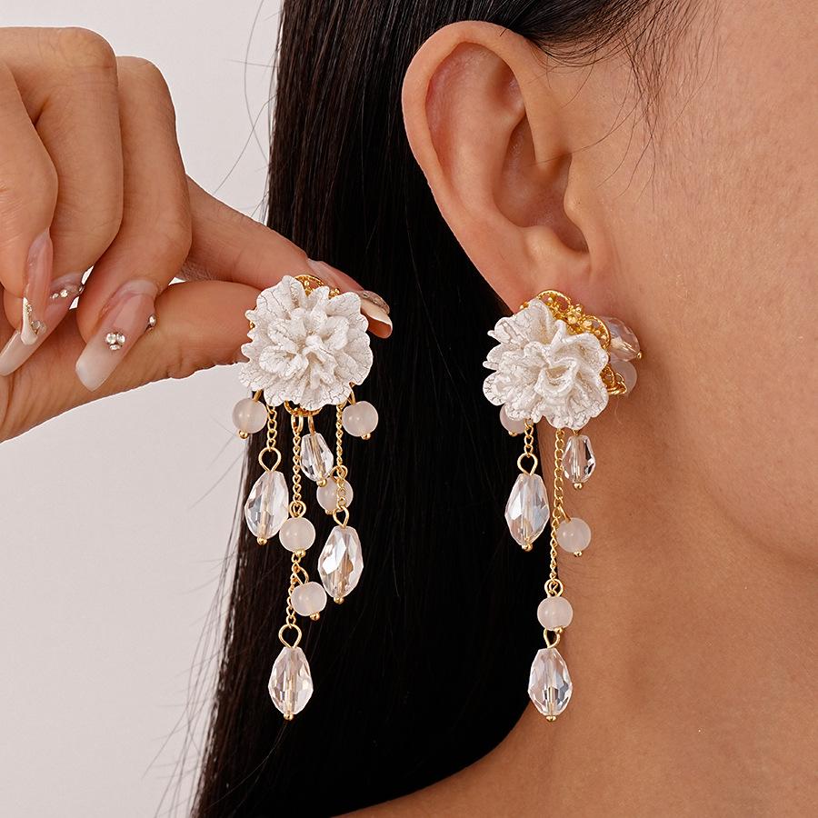 Boucles d'oreilles élégantes à pampilles de fleurs en acrylique - Argent sterling, perles de verre, design haut de gamme pour femmes