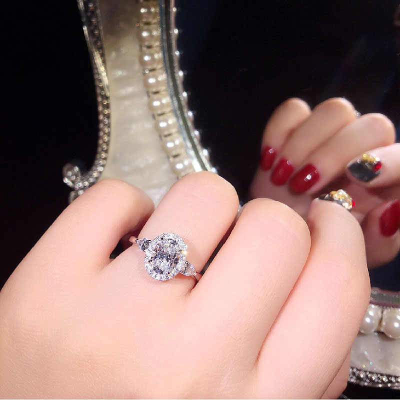 New Temperament Sweet Wedding Rings for Women Crystal Oval Cubic Zirconia Fashion Party Engagement Jewelry Gift