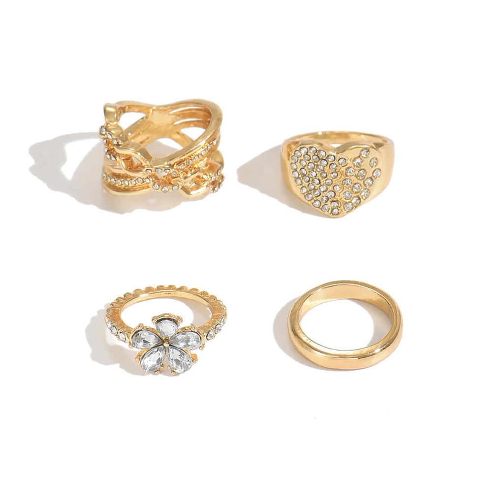 

Love Heart Ring Set With Geometric Floral Design For Womens Jewelry Collection