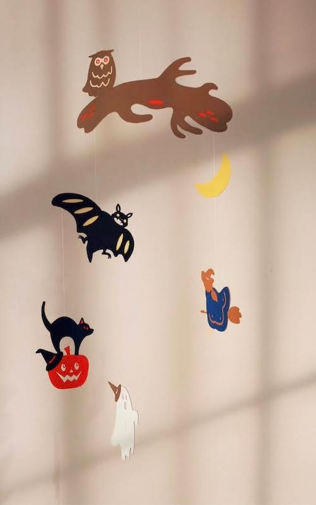 Mobile "Halloween Night" - A Subdued Design That's Not Too Sweet. W30cm X H60cm. A Mobile Brand Born In Japan.