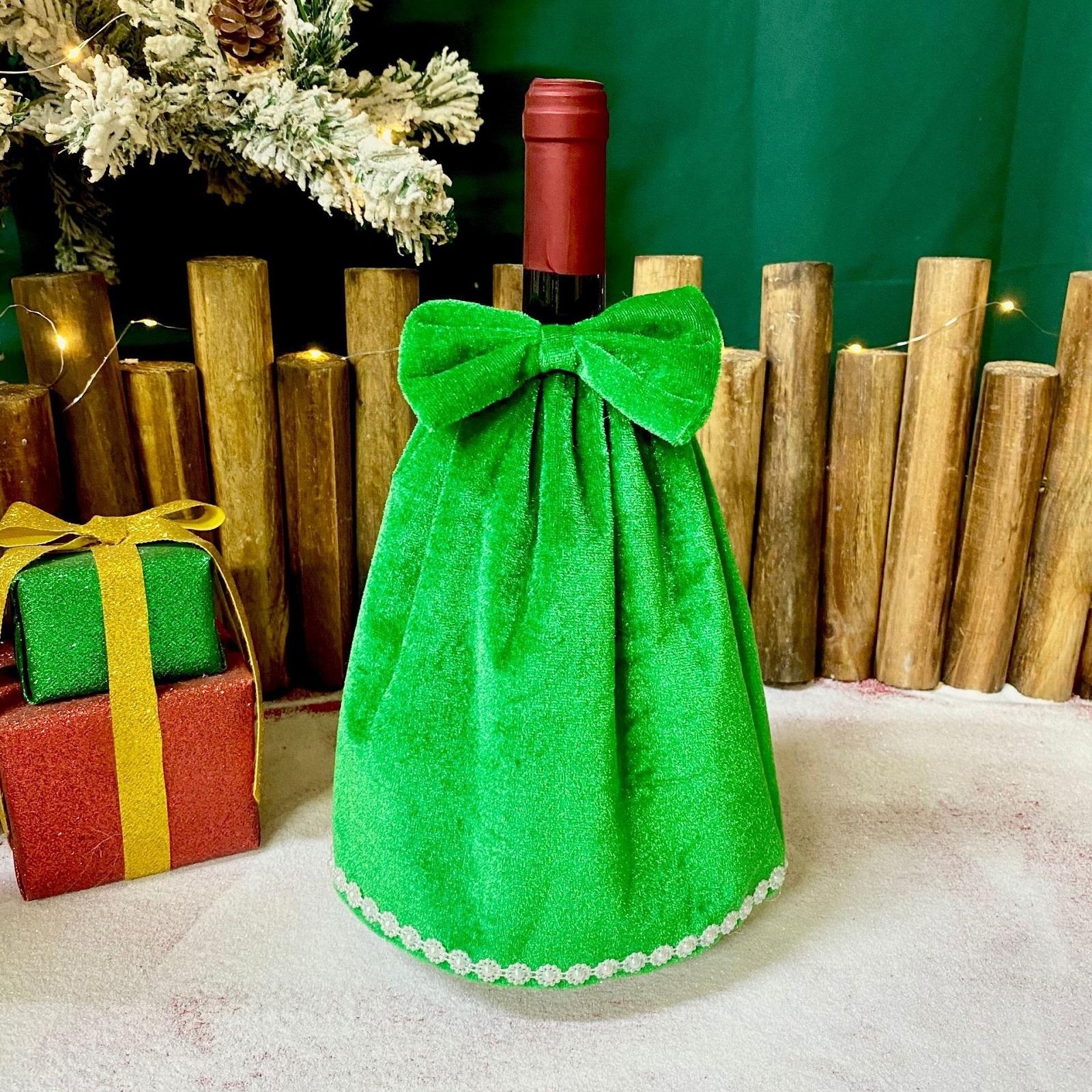 

Christmas Decoration, Collar Flower, Velvet Wine Bottle Set, Gift Skirt,Hotel Atmosphere Decoration And Holiday Decorations One Size