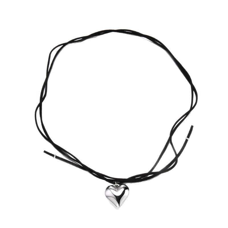 Personalized love rope chain new jewelry women's versatile pendant simple niche alloy necklace
