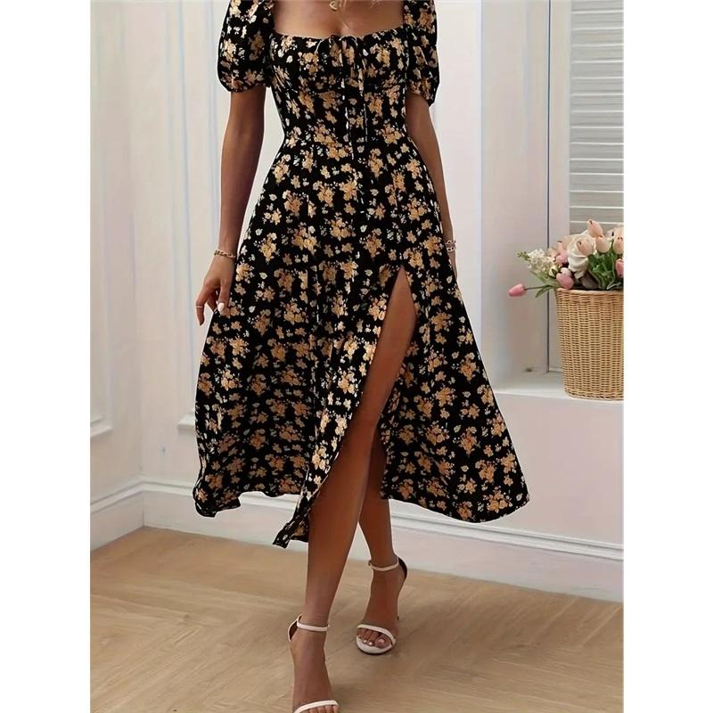 Bedrucktes Neckholder-Kleid mit schmalem Schlitz und Blumenmuster im französischen Stil