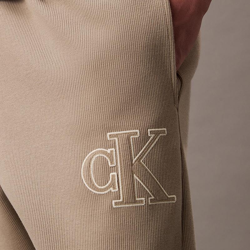 Calvin Klein Casual Embroidered Elastic Waistband Tapered Ribbed Knit Joggers Men Joggers 4RB003G