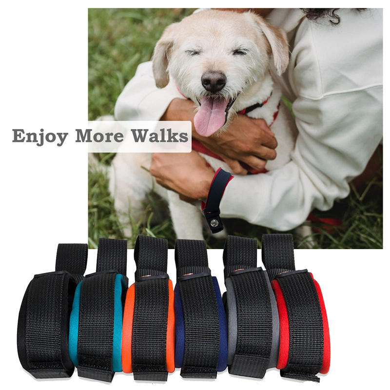Pet Wrist Strap Dog Walking Tool Traction Device Automatic Telescopic Pets Anti Slip Wrist Strap Traction Device Accessories