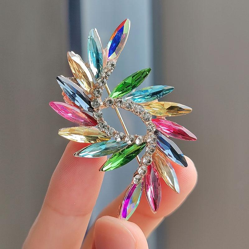 Fashion Personality Versatile Crystal Glass Brooch Pin Men's and Women's Clothing Accessories