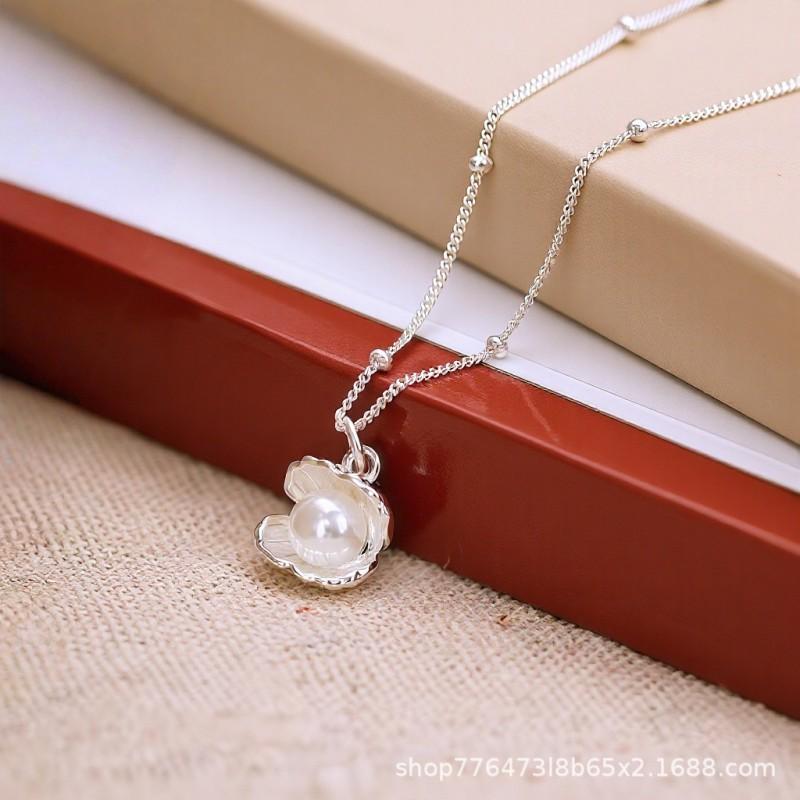 Womens Shell Pearl Necklace Luxury Minimalist Collarbone Chain Fashion Jewelry