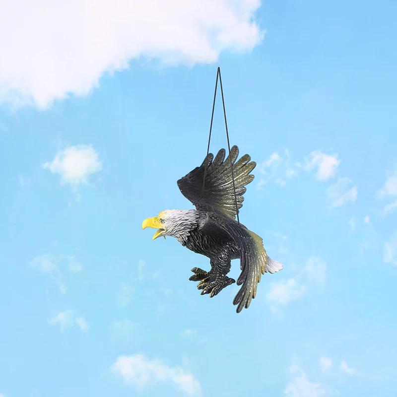 1 Piece Outdoor Eagle Figurine Hanging Bird Deterrent Plastic Eagle Ornament Vivid Flying Bird Hawk Decoy Garden Scarecrow