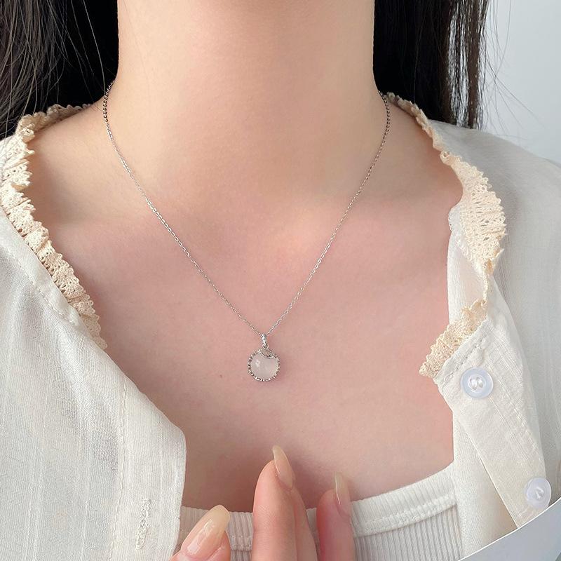 Naszyjnik z okrągłą klamrą z agatu fuzi styl narodowy chiński znak lekki luksus wysoki zmysł łańcuszek kołnierzowy